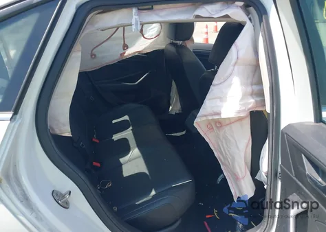 2019 Volkswagen Jetta 1.4T Sel z USA, uszkodzony, nr VIN 3VWE57BUXKM096975